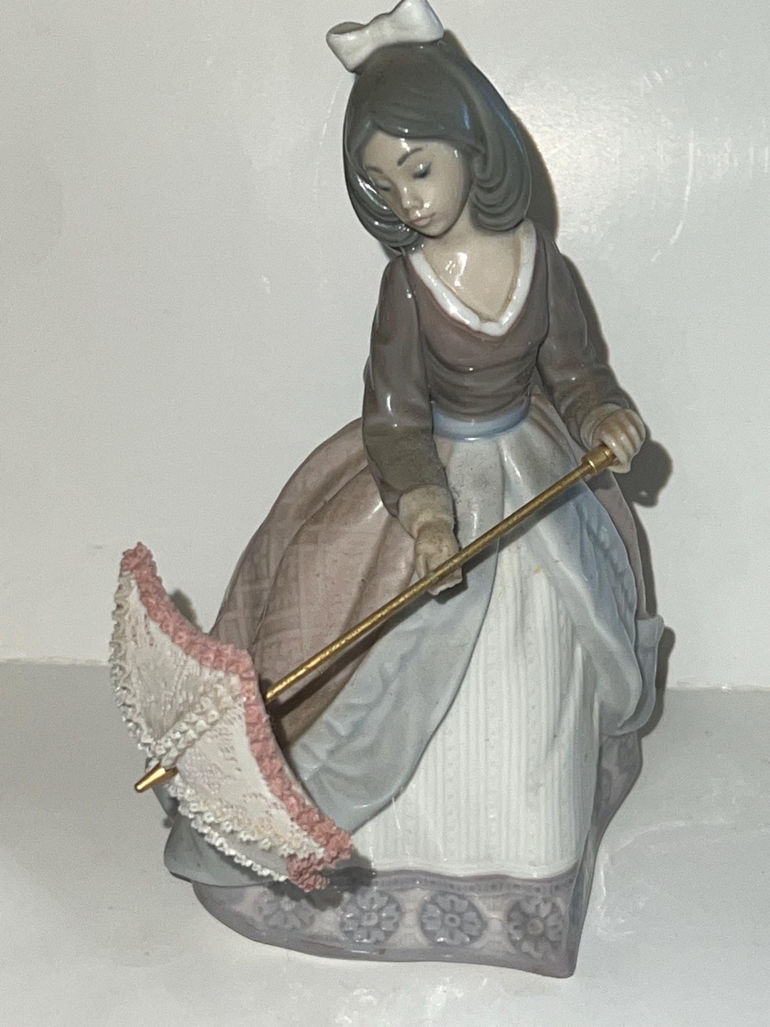 Lladro Retired # 5210 “jolie” Figurine, 7-1/2” Tall, Girl With