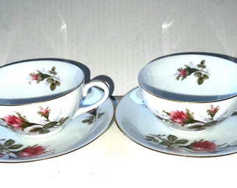 Moss Rose par Sango Japon (6) tasses/soucoupes, la tasse est plate et environ 2 po. de haut x 3-3/4 po. de diamètre, la soucoupe mesure 5-3/4 po. de diamètre, parfait !  Prix unitaire
