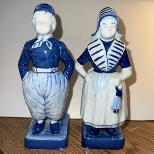 German Delft Rauenstein Thuringia Pr of Figurines with Vases, 7” Tall, 1920’s, Perfect!