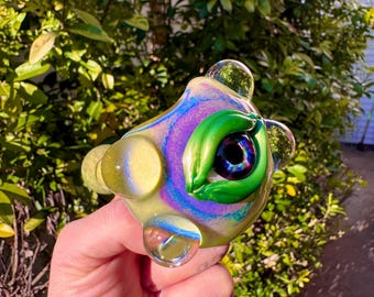 Heady Glass Monster Eyeball Pipe: Handblown Space Creature Bowl