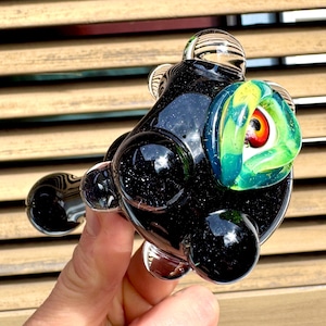 Heady Glass Eyeball Pipe: Alien Monster Spoon