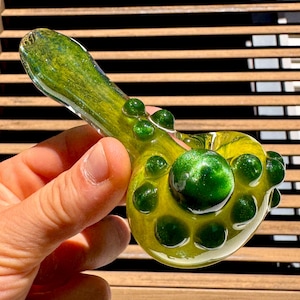 Hand Blown Dandelion Glass Pipe: Sparkle Stardust Design