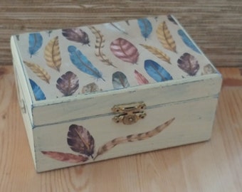 Manifestation box - Intention box - Trinket box - Wish box - Vision box - Abundance box - Box with feathers