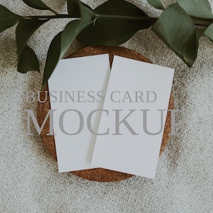 Vertikales Visitenkarten-Mockup, 2x3,5-Zoll-Visitenkarten-Mockup, Namenskarten-Mockup, Visitenkarten-Mockup, Karten-Mockup, Briefpapier-Mockup, Mockup