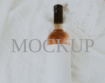 Minimalist Wine Label Mockup, 3x4" (JPG & PSD)