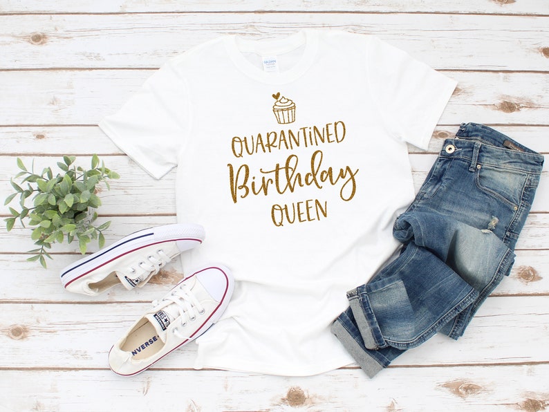 Download Quarantine Birthday Queen svg fr Anniversaire de ...