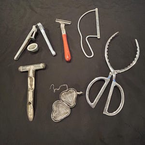 Lot of 6 vintage kitchen tools