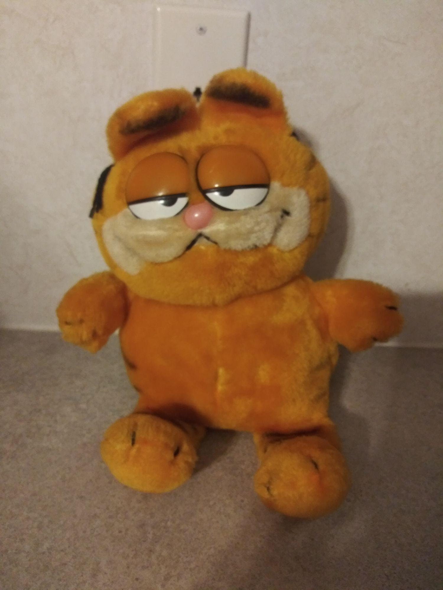 1978 garfield plush