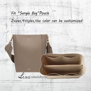 Peut inclure: Un sac en cuir beige avec un insert de poche. Le sac a une longue bandoulière et la poche a plusieurs compartiments. Le texte "Fit "Sangle Bag" Pouch 2sizes, 4styles, the color can be customized." est imprimé sur l'image.