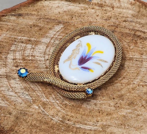 Vintage Porcelain Brooch Floral Hand Painted with… - image 3