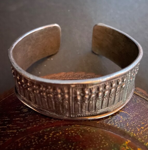 Patterned Ethnic Bracelet - image 1