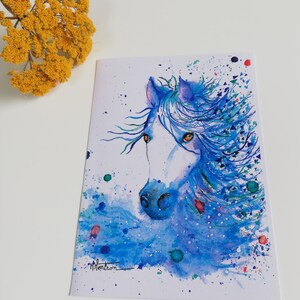 Carte cheval bleu en liberté, à l'aquarelle, cadeau amoureux chevaux