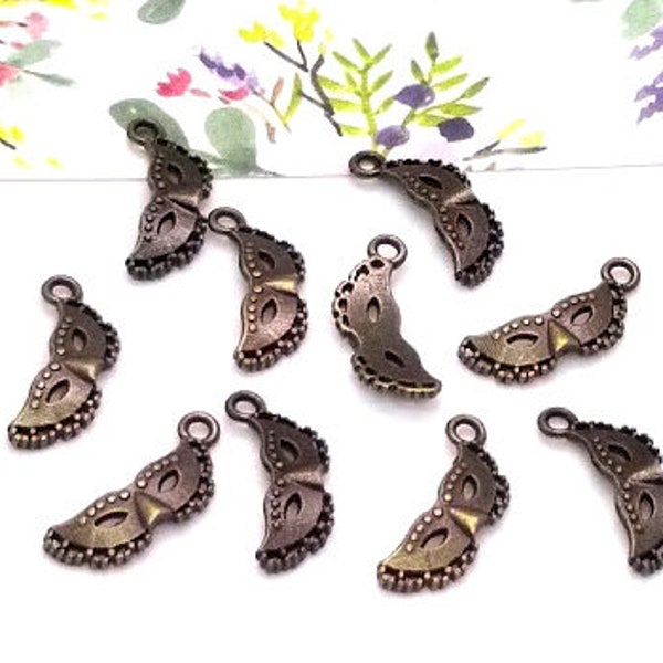 10, 50 or 100 Mask Charms - Antique Bronze - Mardi Gras Charms - Masquerade Charms - Lead Free - Charms in Bulk - Mardi Gras Mask - 20mm