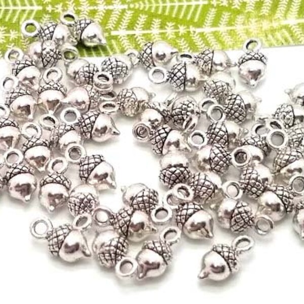 10, 50 or 100 Silver Acorn Charms - Antique Silver - Small Acorn Charm - Autumn Charms - Nature Charm - Lead Free - Charms in Bulk - 13mm