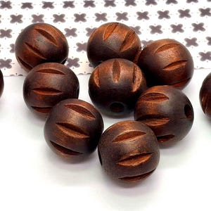 Carved Wood Beads, Brown Round Wooden Beads (23mm, 10 pieces)