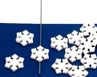 White Acrylic Snowflake Beads, Plastic Christmas Craft Jewelry Supplies (12mm, 100 pieces)