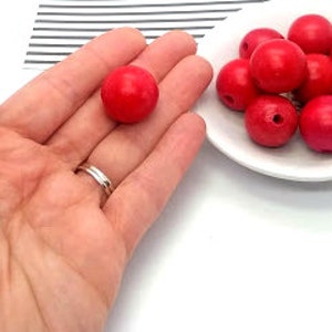 Cuentas de madera vintage rojas, cuentas redondas de madera para joyería (20 mm, 10 piezas)