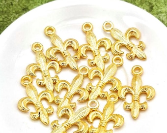 Gold Fleur De Lis Charms, Metal Alloy, Jewelry Pendants (23mm, 10 or 50 pieces)