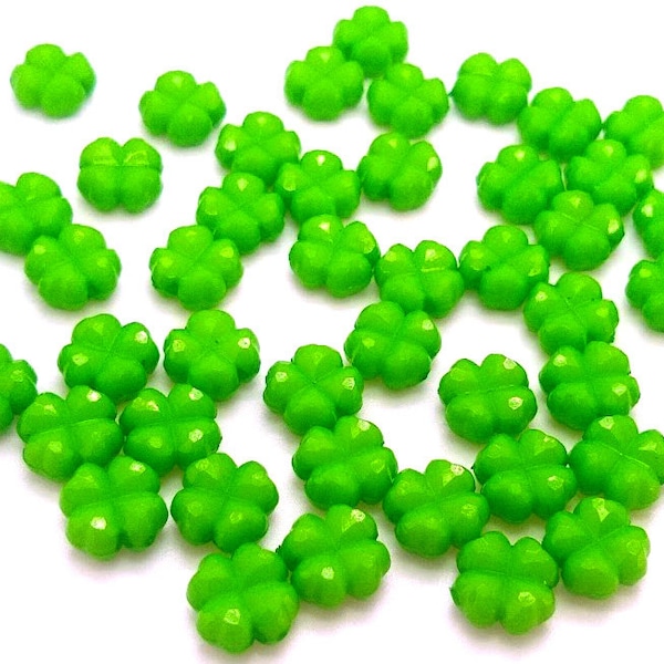 25, 50 or 100 Acrylic Clover Beads - Green Clover Beads - St. Patrick's Day - 4 Leaf Clover - Plastic Clover Beads - Shamrock Beads - 11mm