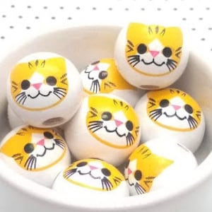 10 Yellow Cat Beads - Wooden Cat Beads - Yellow Kitty - Cute Cat Beads - Cat Face - Painted Wood Beads - Round Wood Beads - 15mm