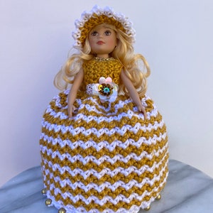 Crochet toilet paper cover barbie sale