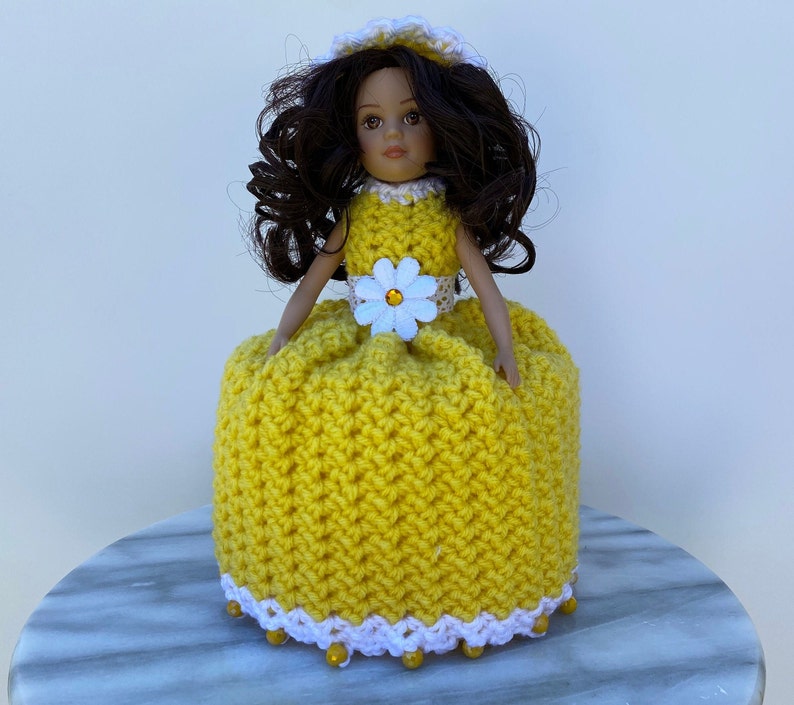 Doll Toilet Paper Covers, Bathroom Decor, Crochet Toilet Paper Holders, Bathroom Home Decor, Housewarming Gifts Yellow
