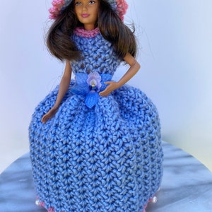 Doll Toilet Paper Covers, Bathroom Decor, Crochet Toilet Paper Holders, Bathroom Home Decor, Housewarming Gifts Blauw