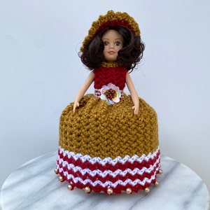 Doll Toilet Paper Covers, Bathroom Decor, Crochet Toilet Paper Holders, Bathroom Home Decor, Housewarming Gifts Red/Brass