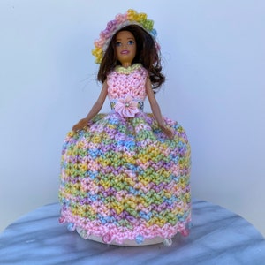 Doll Toilet Paper Covers, Bathroom Decor, Crochet Toilet Paper Holders, Bathroom Home Decor, Housewarming Gifts image 7