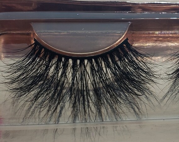 Rich Girl lash 22 mm Classy chic