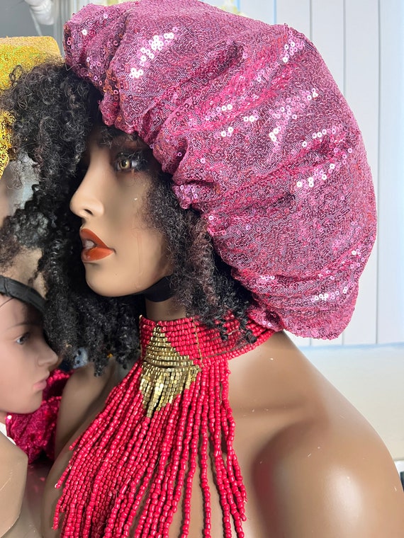 Reversible pink Sachi bonnet