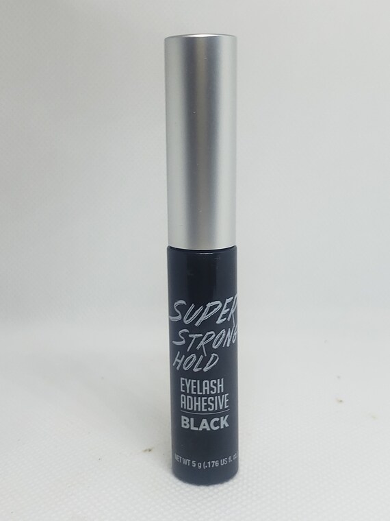 Strong Liqid lash liner glue