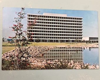 Vintage TX Postcard Houston TX Manned Spacecraft Center