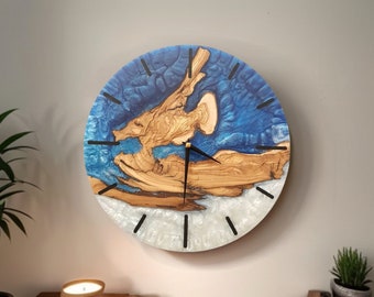 Reloj de pared de resina y madera de olivo hecho a medida, reloj de pared de epoxi y madera de olivo hecho a pedido, regalo para el hogar, reloj de pared de madera de olivo rústico Live Edge