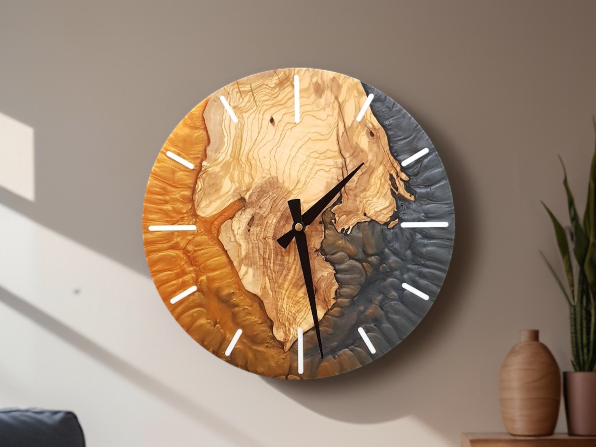 Fabrique de Chocolat Decorative Wall Clock