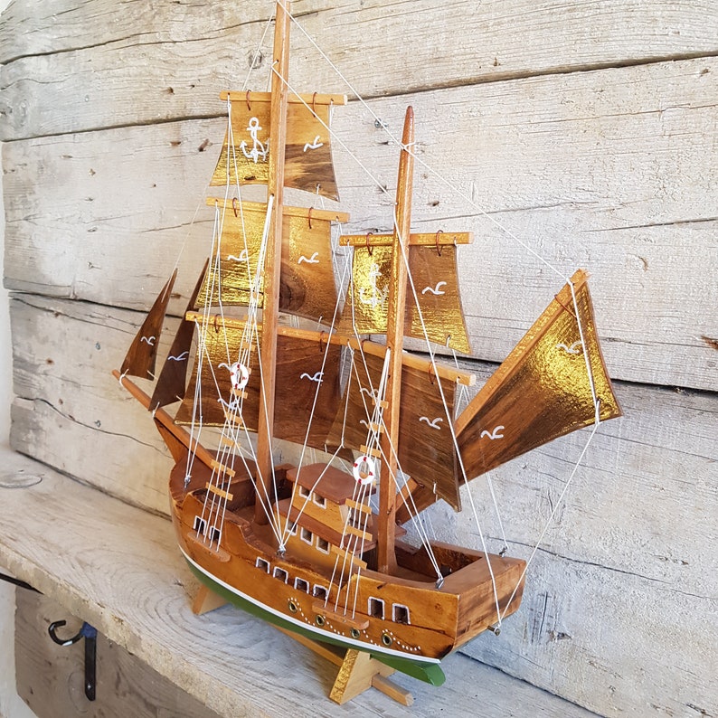 Wooden Pirate Ship Model, Handmade Pirate Ship. Model Pirate Ship, Miniature Pirate ship, Handmade Decor, Wooden Decoration image 3