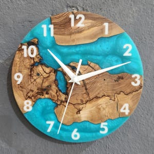 Custom Made Resin & Olive Wood Wall Clock, Made to order Epoxy and Olive Wood Wall Clock, Home gift, Live Edge Rustic Olive Wood Wall Clock