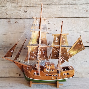 Wooden Pirate Ship Model, Handmade Pirate Ship. Model Pirate Ship, Miniature Pirate ship, Handmade Decor, Wooden Decoration image 5