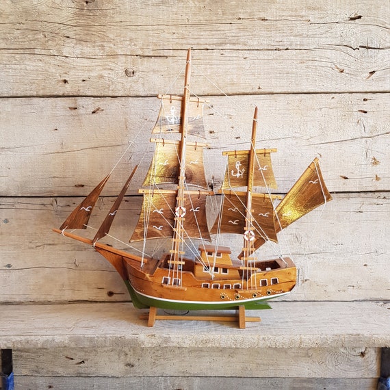 Wooden Pirate Ship Model, Handmade Pirate Ship. Model Pirate Ship, Miniature  Pirate Ship, Handmade Decor, Wooden Decoration -  Canada