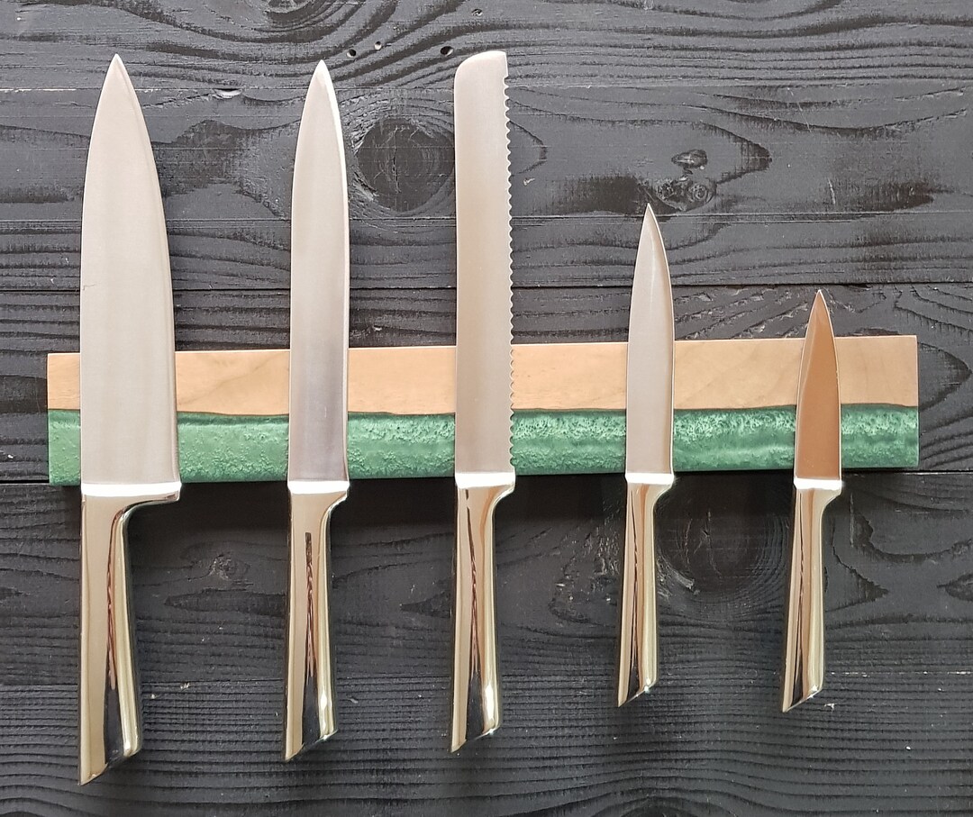 Resin and Walnut Wooden Knife Block for 5 Knives, Epoxy and Walnut