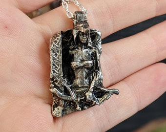 Skadi Necklace - Etsy