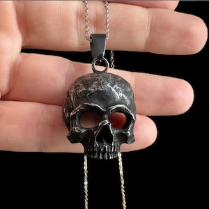 Raaf schedel hanger ketting