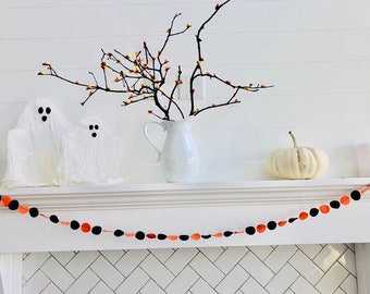 Black and Orange Felt Circles Halloween Garland