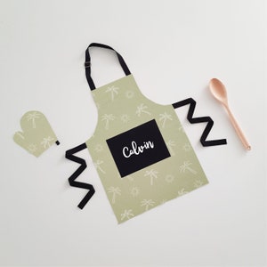 Personalised apron, custom kids apron, adult apron, children&#39;s apron, toddler apron, unisex kids apron, childrens gift, girl apron boy apron