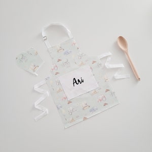 Personalised apron, custom kids apron, adult apron, children&#39;s apron, toddler apron, unisex kids apron, childrens gift, girl apron boy apron