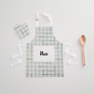 Personalised apron, custom kids apron, adult apron, children&#39;s apron, toddler apron, unisex kids apron, childrens gift, girl apron boy apron
