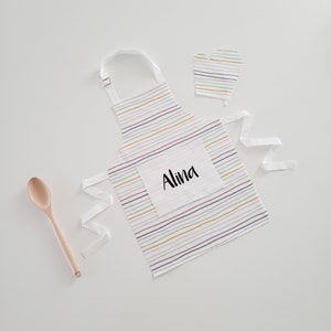 Personalised apron, custom kids apron, adult apron, children&#39;s apron, toddler apron, unisex kids apron, childrens gift, girl apron boy apron