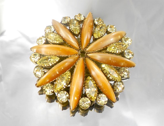 vintage brooches