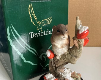 Teviotdale, Bank Vole with Winter Berries figurine