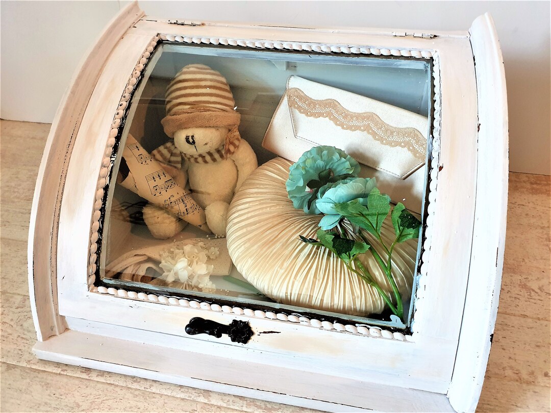 Stunning Shabby Chic Glass Top Box, Display Case Vintage Shadow Box
